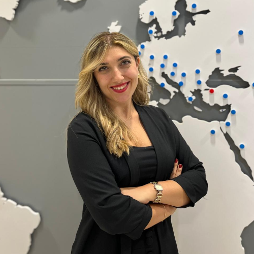 Begüm Çolakoğlu
