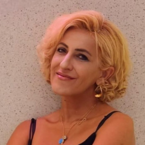 Esra Kemer